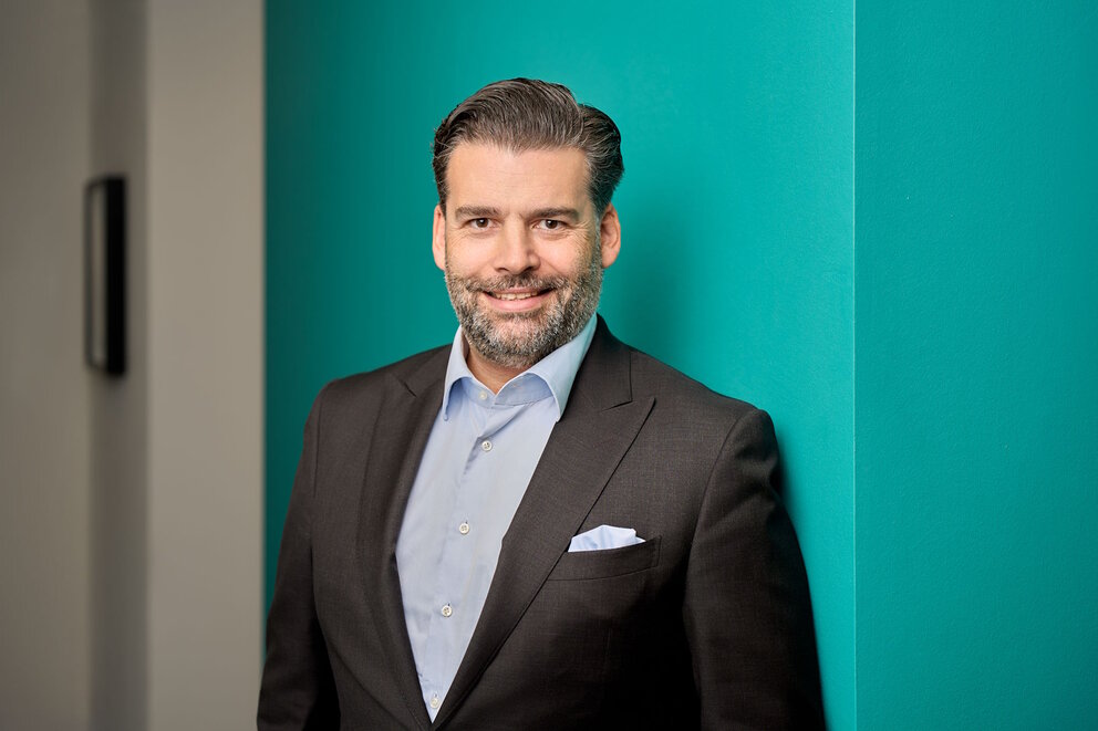 Portrait Hendrik Schulze van Loon (externer Pressesprecher der Stadtwerke Uelzen)