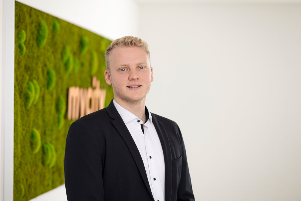 Portrait von Mika Oldag, Marketing und Unternehmenskommunikation